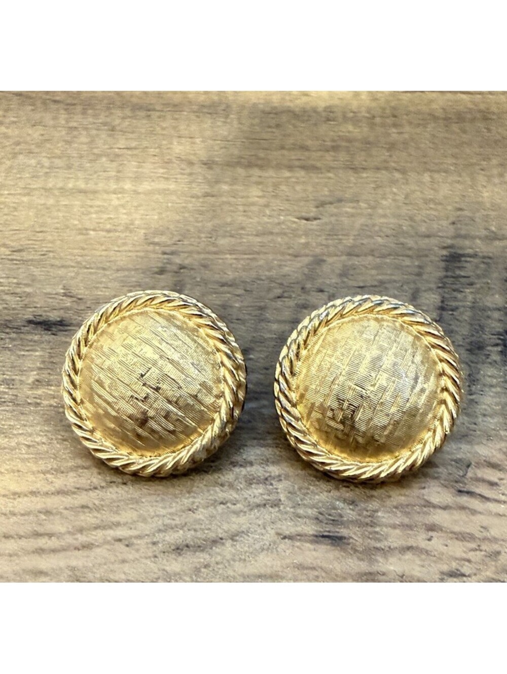 Monet Gold Tone Clip On Earrings Round Circle Twisted Rope Trim Vintage